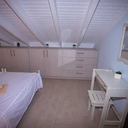 Casa Di Castellano アパート Kynopiástai